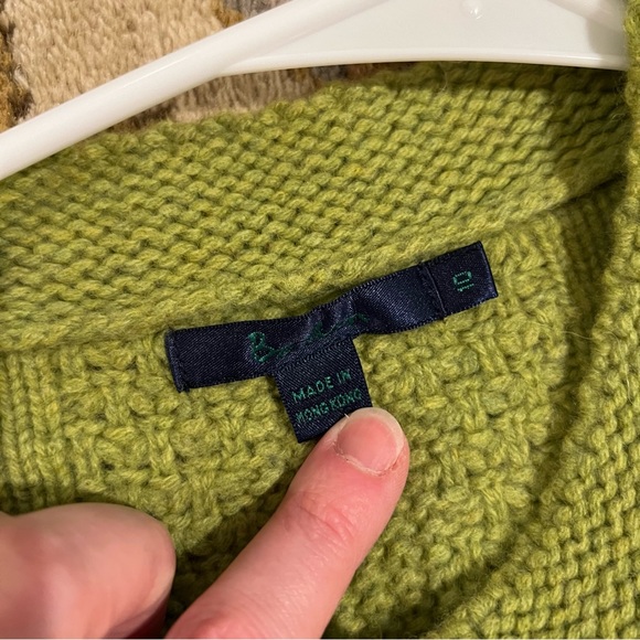 Beautiful Cropped Boden Cardigan Sweater in Lime green - Picture 3 of 5